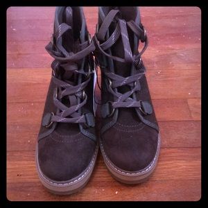 Boots !